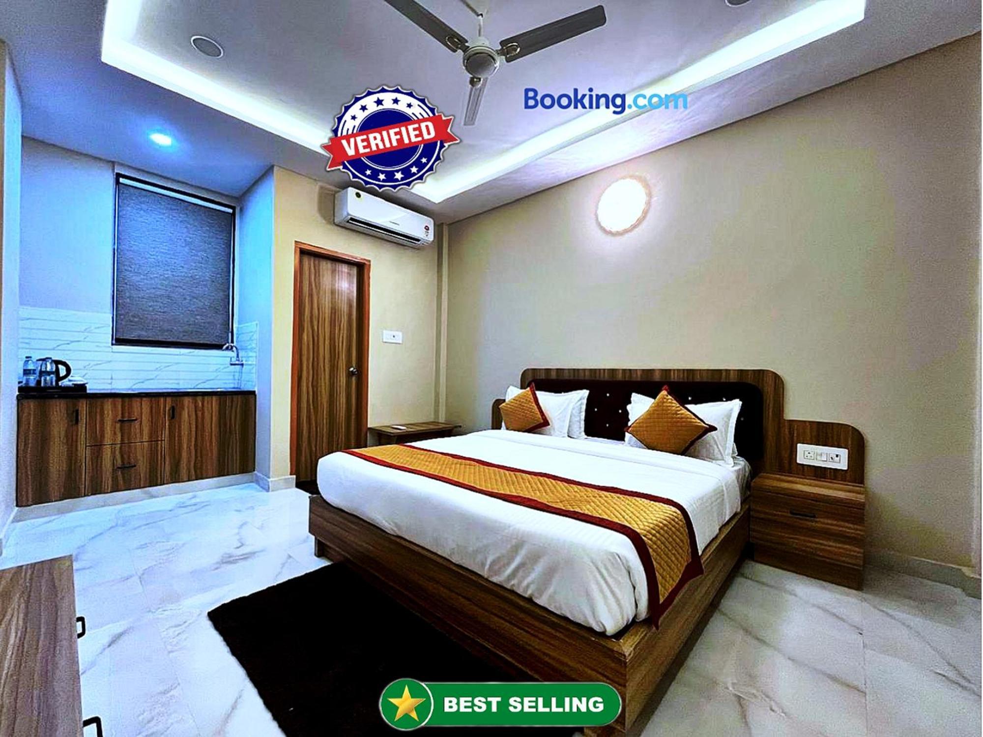 Hotel Vrinda Niddhivan ! Fully Ac, Prem Mandir At Walking Distance ! Just Near The Iskcon Temple Vrindāvan Buitenkant foto